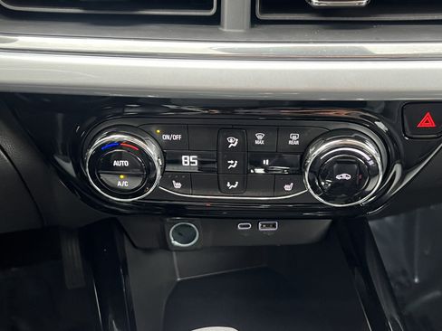Used 2026 Chevrolet Trax LT w/ Driver Confidence Package FWD image 29