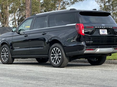 Used 2025 Ford Expedition Max Platinum AWD/4WD image 4