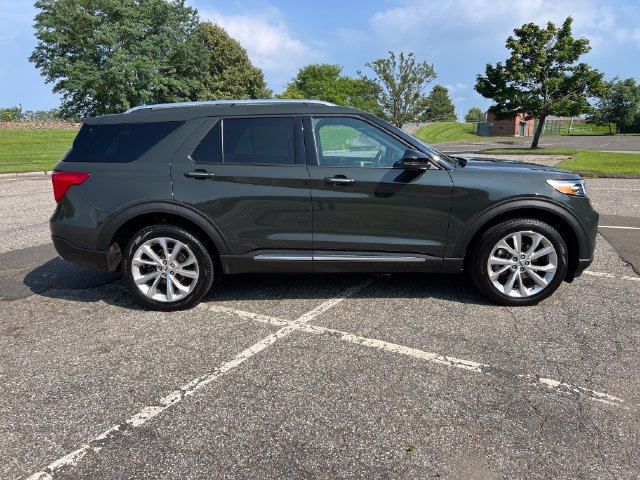 Certified 2023 Ford Explorer Platinum w/ Technology Package AWD/4WD image 13