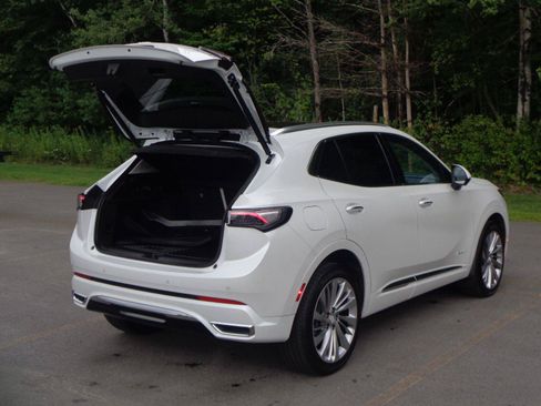 Used 2025 Buick Envision Avenir AWD/4WD image 7