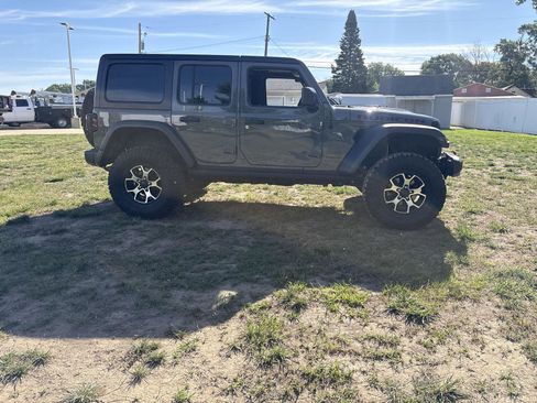 Used 2020 Jeep Wrangler Unlimited Rubicon AWD/4WD image 4