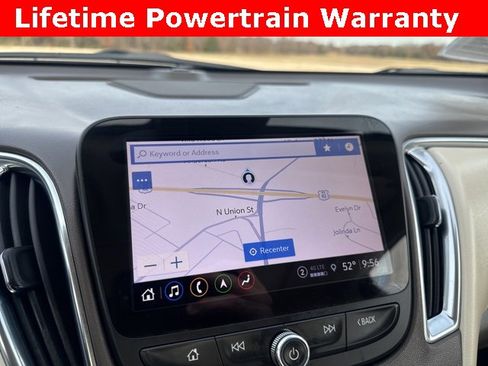 Used 2024 Chevrolet Malibu LT image 3