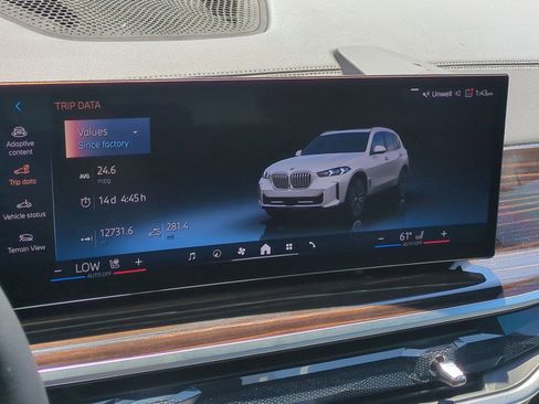 Certified 2024 BMW X5 xDrive40i w/ Premium Package AWD/4WD image 22