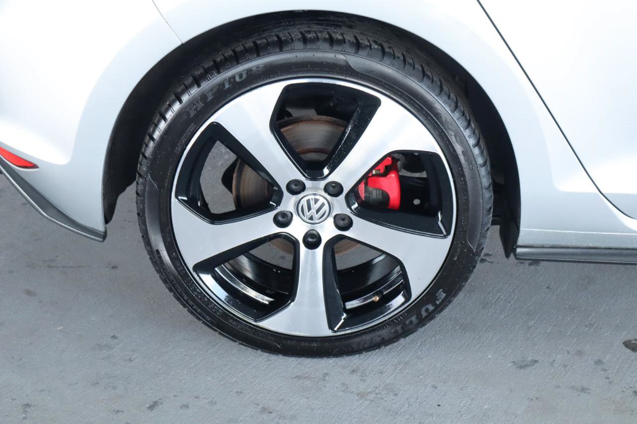 Used 2016 Volkswagen GTI SE w/ Lighting Package (SEL) FWD image 5