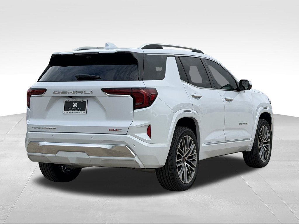 New 2027 GMC Terrain Denali w/ LPO, Floor Liner Package AWD/4WD image 3
