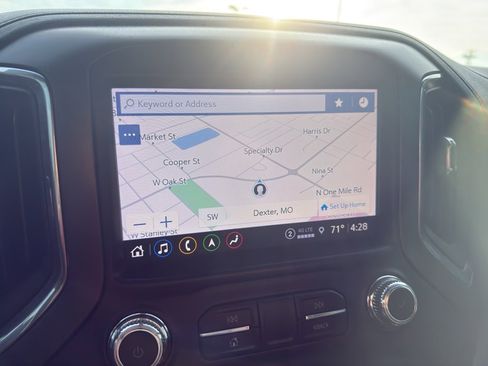 Used 2021 GMC Sierra 2500 AT4 w/ AT4 Preferred Package image 16