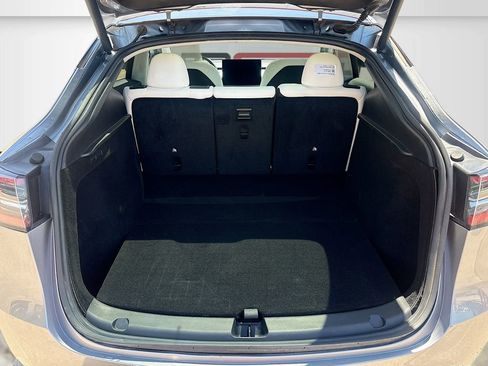 Used 2025 Tesla Model Y Long Range RWD image 26