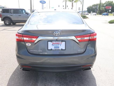 Used 2014 Toyota Avalon XLE Touring FWD image 10