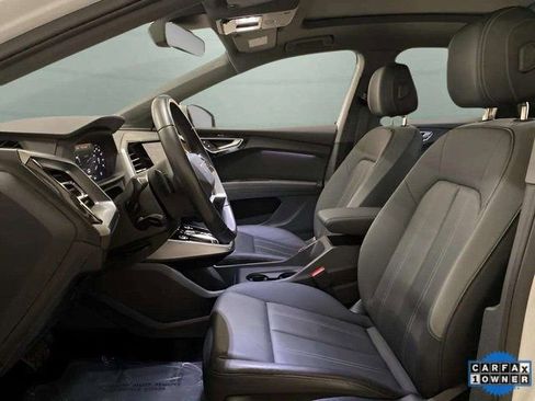 Used 2024 Audi Q4 e-tron Premium Plus image 20