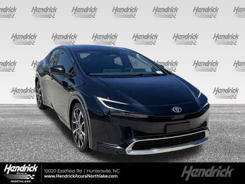 Used 2025 Toyota Prius Plug-In Hybrid w/ Limited Premium Package FWD image 1