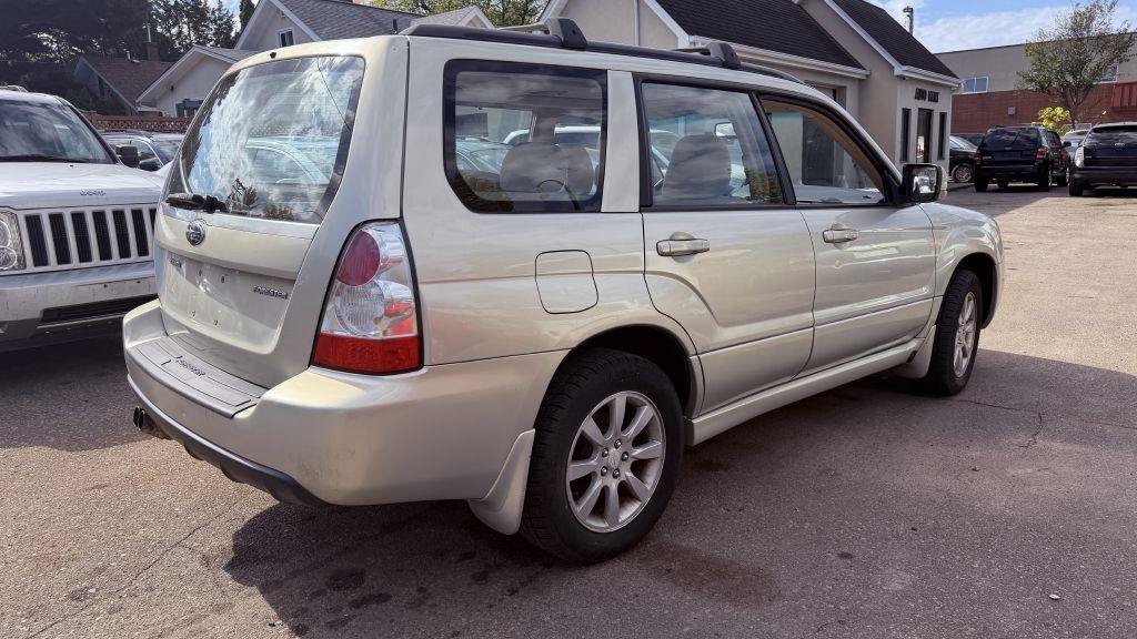 Used 2006 Subaru Forester 2.5X w/ Popular Equipment Group 4A AWD/4WD image 2