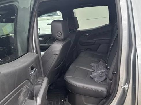 Used 2024 Chevrolet Colorado LT w/ LT Convenience Package III RWD image 43