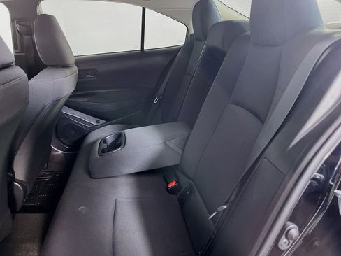 Used 2025 Toyota Corolla LE FWD image 31