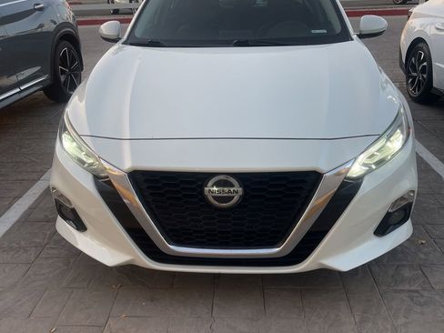 Used 2019 Nissan Altima 2.5 SL FWD image 1