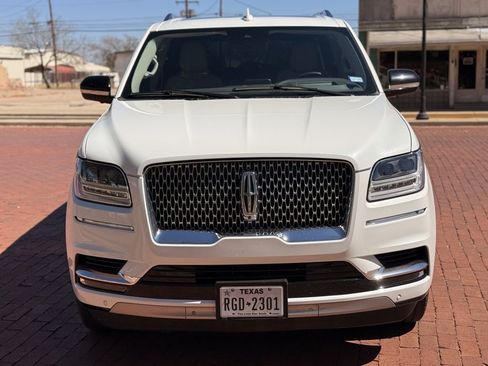Used 2021 Lincoln Navigator L Reserve w/ Luxury Package image 4