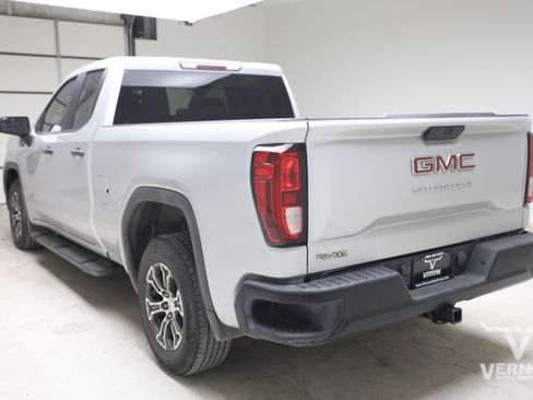 Used 2019 GMC Sierra 1500 2WD Double Cab w/ Convenience Package image 3