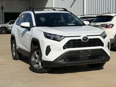 Used 2025 Toyota RAV4 XLE w/ Convenience Package AWD/4WD image 2