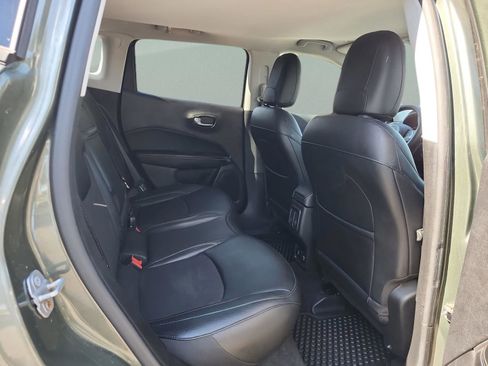 Used 2019 Jeep Compass Latitude w/ Popular Equipment Group image 18