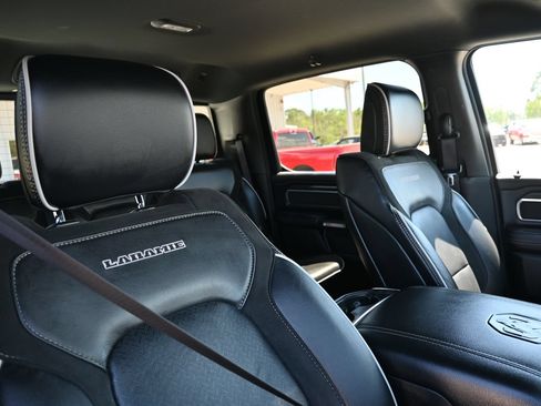 Used 2025 RAM 1500 Laramie AWD/4WD image 25