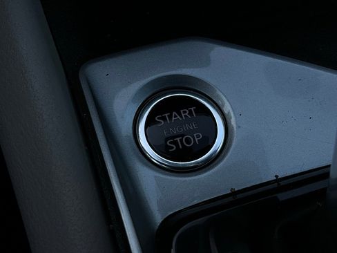 Used 2025 Nissan Altima 2.5 SV image 23