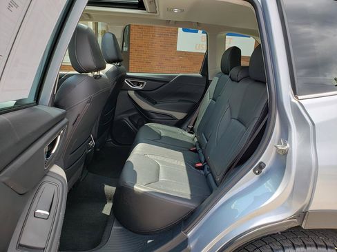 Used 2022 Subaru Forester Limited AWD/4WD image 11