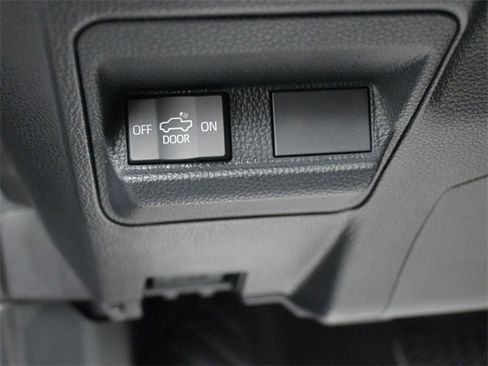 Certified 2025 Toyota Tacoma SR image 20