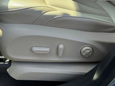 Used 2019 Buick Envision Preferred image 13