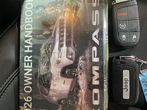 New 2026 Jeep Compass Latitude AWD/4WD image 17
