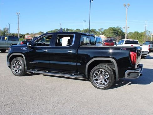 Used 2022 GMC Sierra 1500 SLT w/ SLT Premium Plus Package image 7