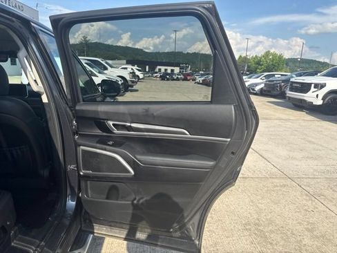 Used 2022 Kia Telluride LX AWD/4WD image 28