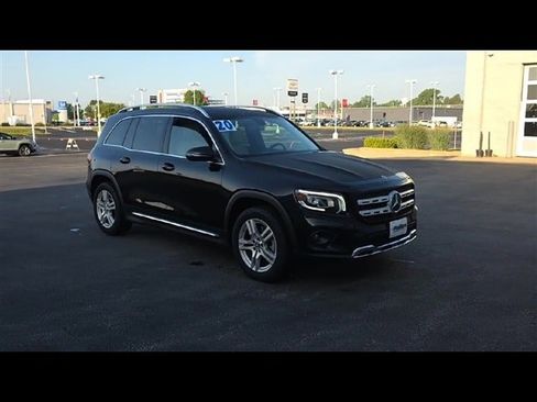 Used 2020 Mercedes-Benz GLB 250 4MATIC image 2
