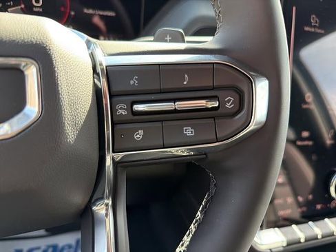 New 2026 GMC Yukon XL Denali w/ Advanced Technology Package image 34