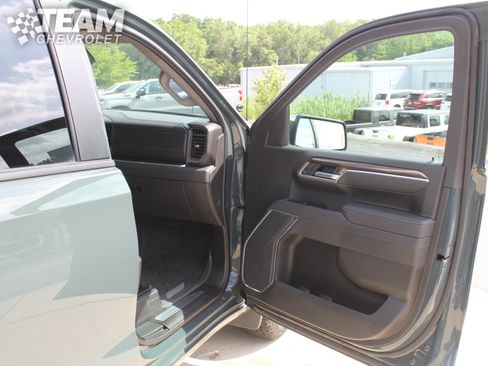 Used 2025 Chevrolet Silverado 1500 LT w/ LPO, Dark Essentials Package AWD/4WD image 26