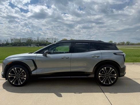 Used 2025 Chevrolet Blazer EV SS AWD/4WD image 9