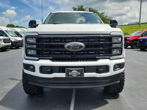 Used 2024 Ford F250 Lariat w/ Lariat Ultimate Package AWD/4WD image 2