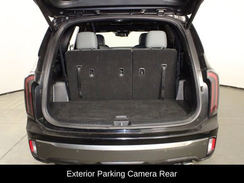 Used 2023 Kia Telluride EX X-Line image 17