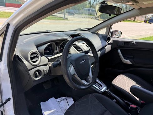 Used 2012 Ford Fiesta SE image 15