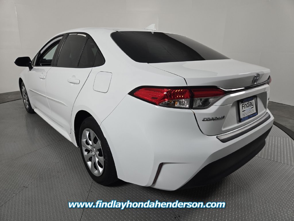 Used 2024 Toyota Corolla LE FWD image 4