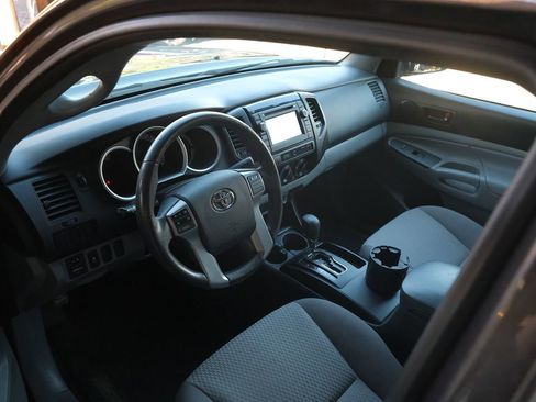 Used 2013 Toyota Tacoma 2WD Double Cab w/ Convenience Pkg image 38