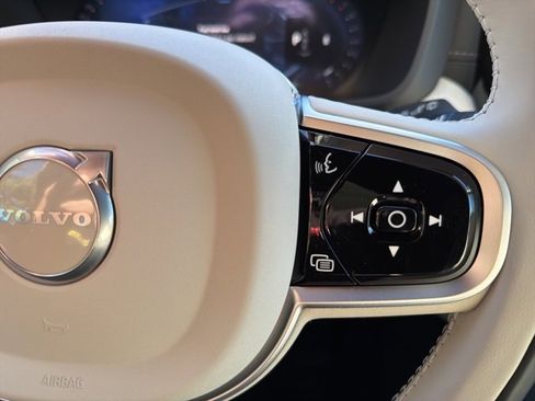 New 2026 Volvo XC60 B5 Ultra w/ Protection Package Premier image 20