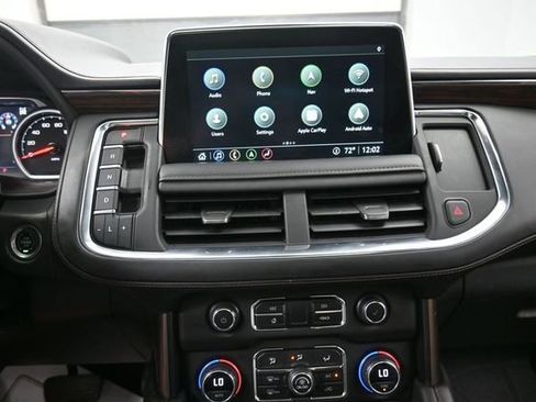 Used 2021 Chevrolet Suburban High Country AWD/4WD image 10