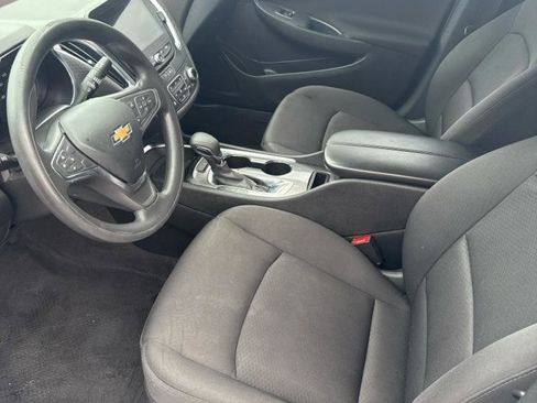 Used 2021 Chevrolet Malibu LT FWD image 6