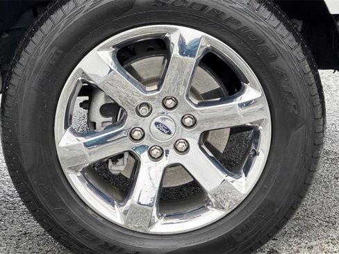 Used 2023 Ford F150 Lariat w/ Equipment Group 502A High image 26