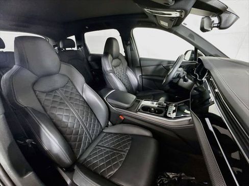 Certified 2025 Audi SQ7 Prestige AWD/4WD image 28
