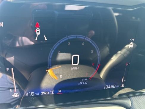 Used 2025 Chevrolet TrailBlazer LT AWD/4WD image 17