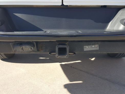 Used 2018 Chevrolet Express 3500 w/ Driver Convenience Package image 20