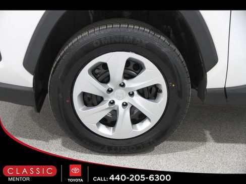 Certified 2023 Toyota RAV4 LE image 21