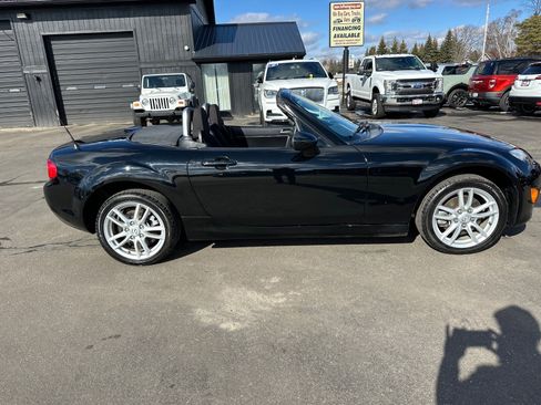 Used 2011 MAZDA MX-5 Miata Sport image 20