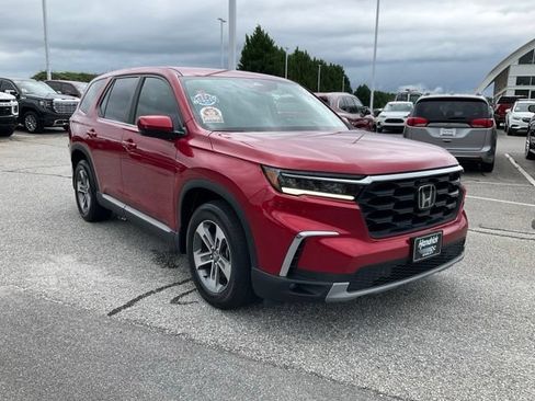 Used 2025 Honda Pilot EX-L image 3