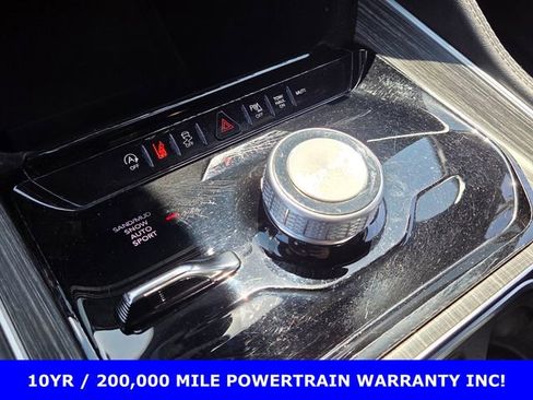 Used 2024 Jeep Wagoneer Series II w/ Flexible Seating Group image 32